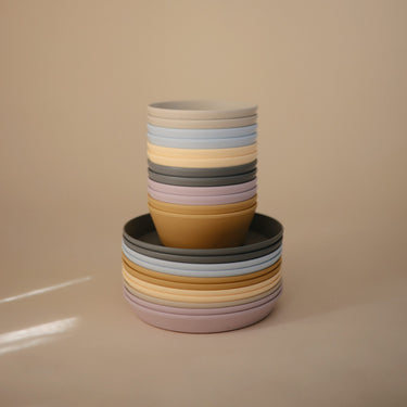 Mushie Round Dinnerware Plate Set, Daffodil
